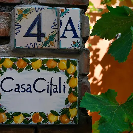 Casa Cifali Gæstehus Taormina