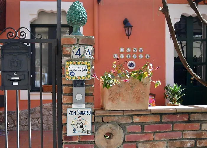 Gasthuis Casa Cifali 4*