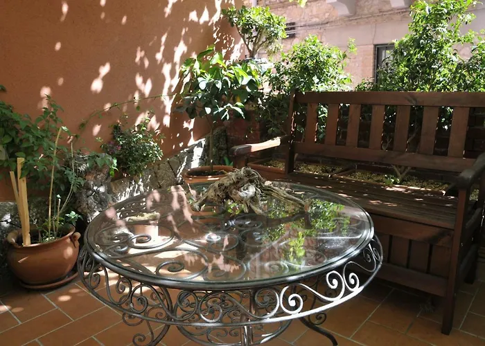 カーサ シファリ ゲストハウス タオルミーナ